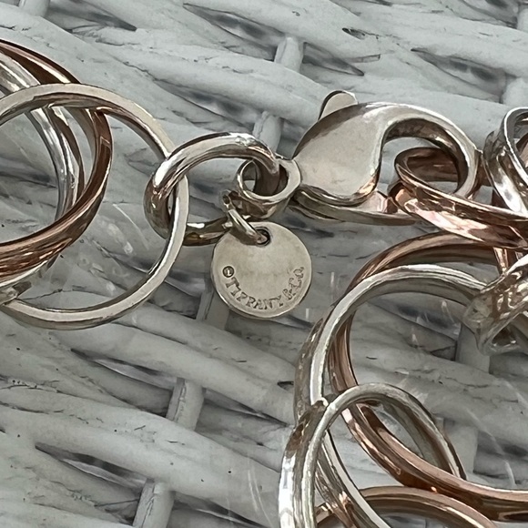 Tiffany & Co. 1837 Rubedo Silver Interlocking Circles Bracelet with pouch + box - Picture 5 of 10